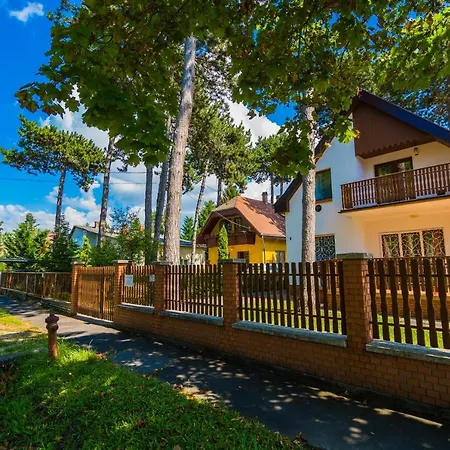 Fenyves Апартаменты *