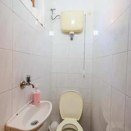 Fenyves Апартаменты Шиофок