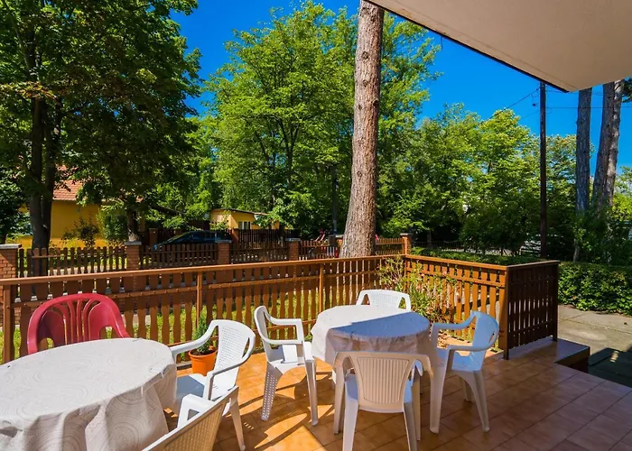 Fenyves דירה שיופוק