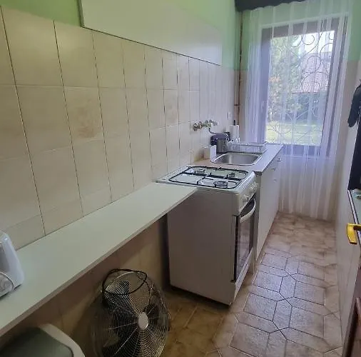 Fenyves דירה שיופוק